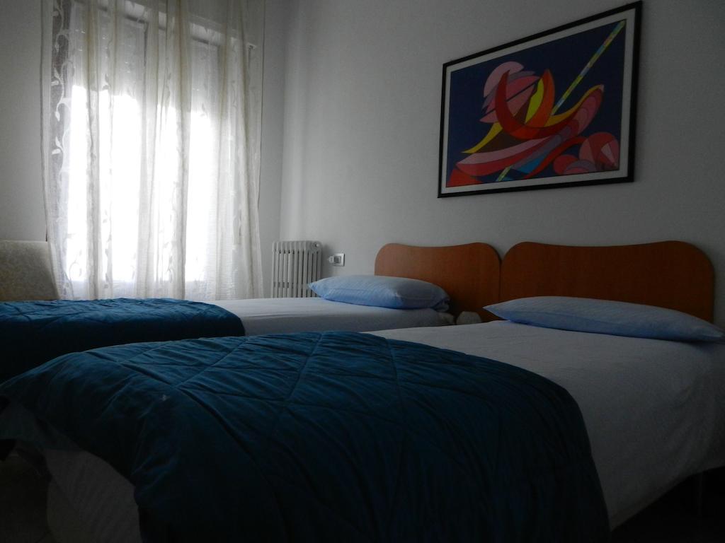 Nora Casa Vacanze Dervio Habitación foto