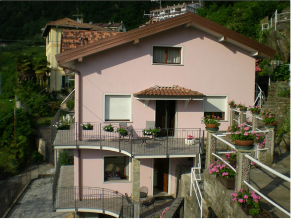 Nora Casa Vacanze Dervio Exterior foto
